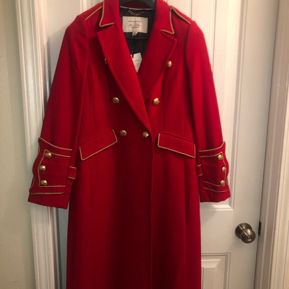 Banana Republic and Olivia Palermo collab, NWT
Gorgeous Red ❤️ Trench Coat